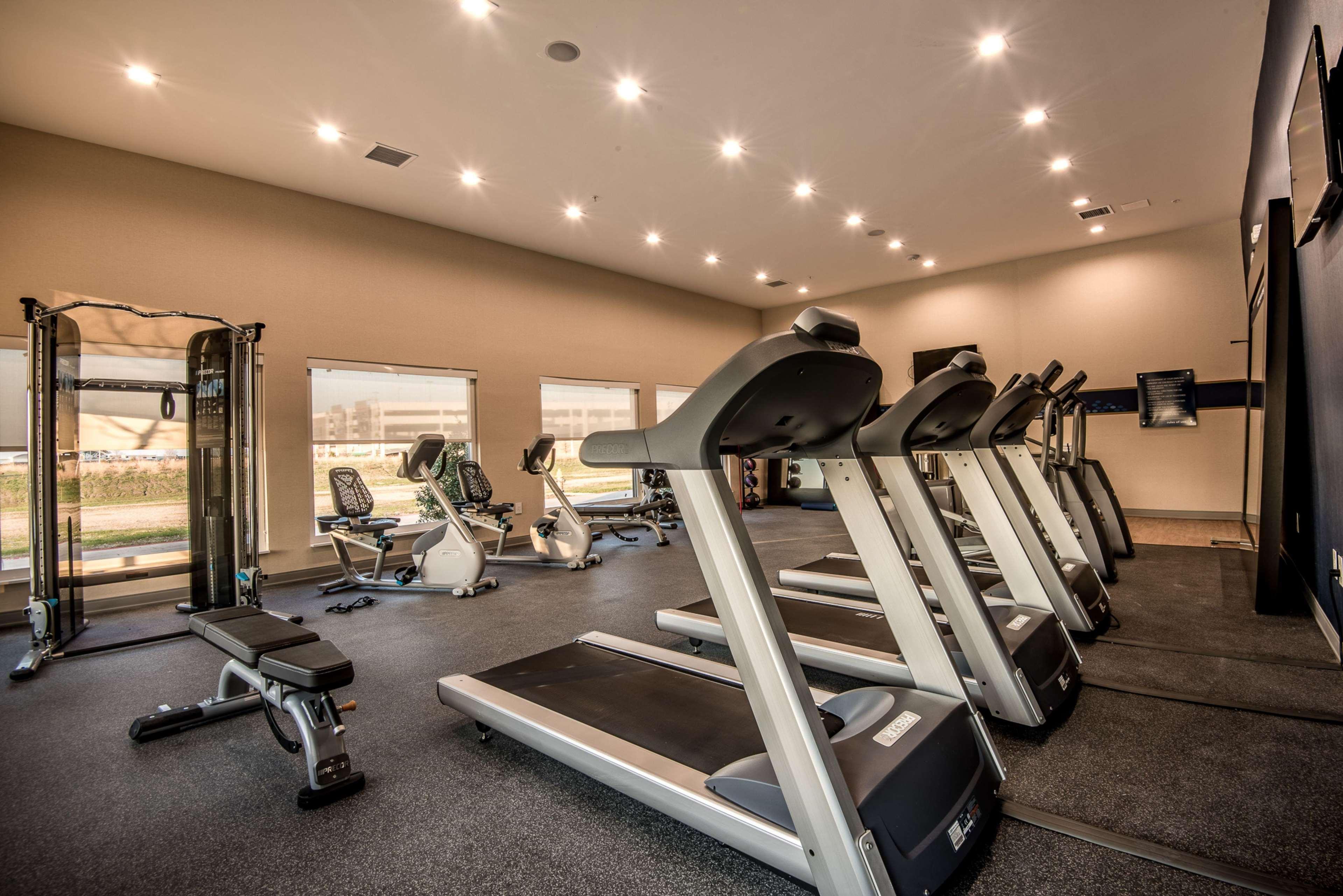 Hampton Inn & Suites Dallas-The Colony Hotel 3*