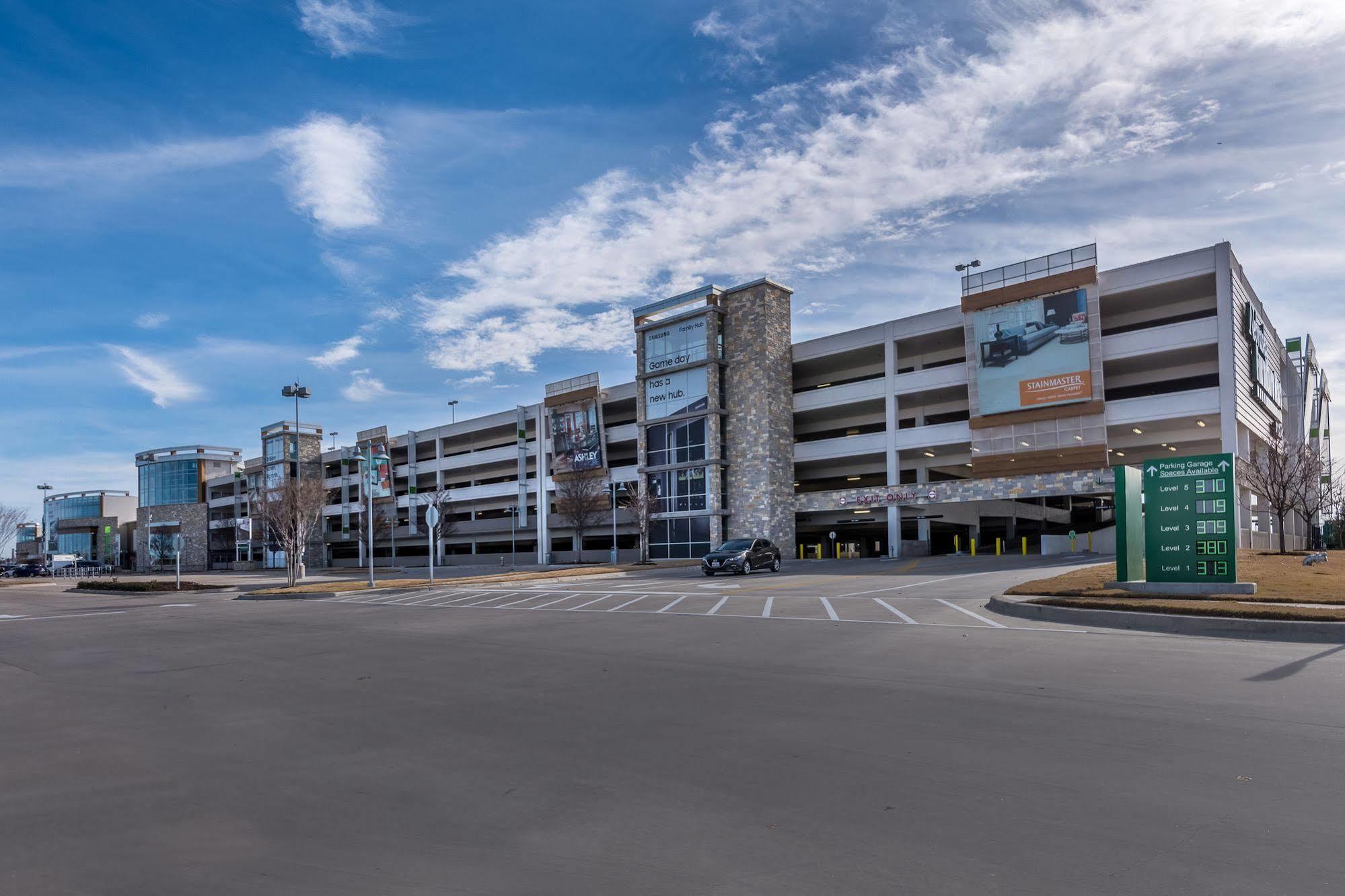 Hotel Hampton Inn & Suites Dallas-The Colony 3*